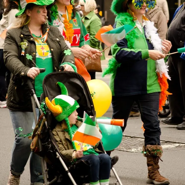 Du public à la Parade de la Saint Patrick - Garry Knight - cc