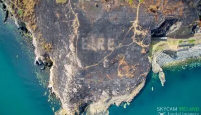 L'inscription Eire après l'incendie - Skycam Ireland