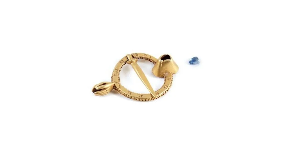Une broche de 800 ans découverte en Irlande, sera exposée à Tralee