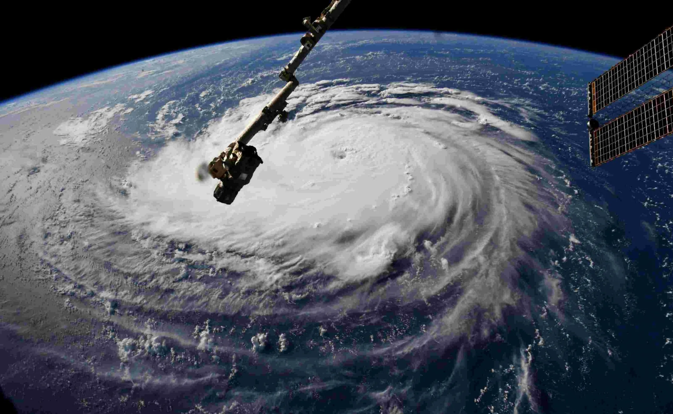 La Tempête Michael vue par satellite