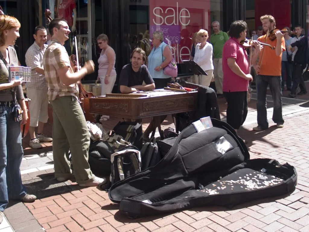 buskers scaled