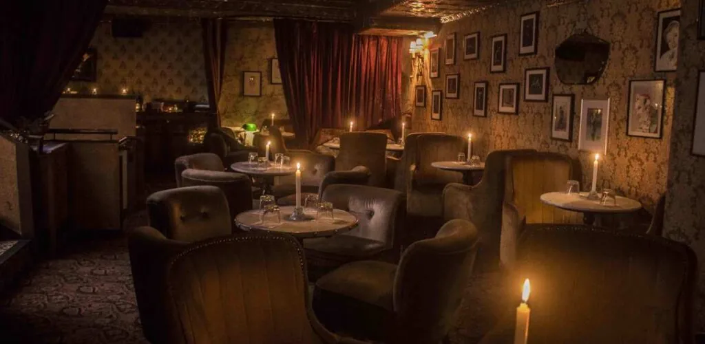 Les 4 meilleurs irish pubs de Temple Bar à Dublin 2 Le Vintage Cocktail Club - https://vintagecocktailclub.com/