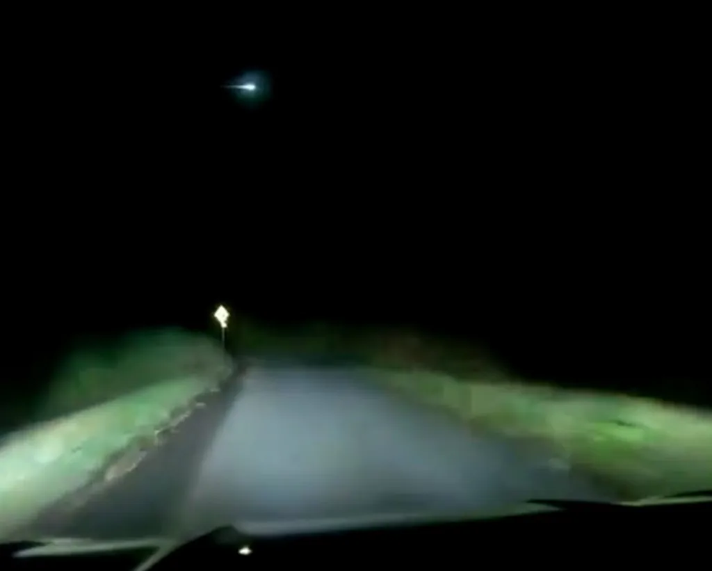 Un météore survolant l'Irlande