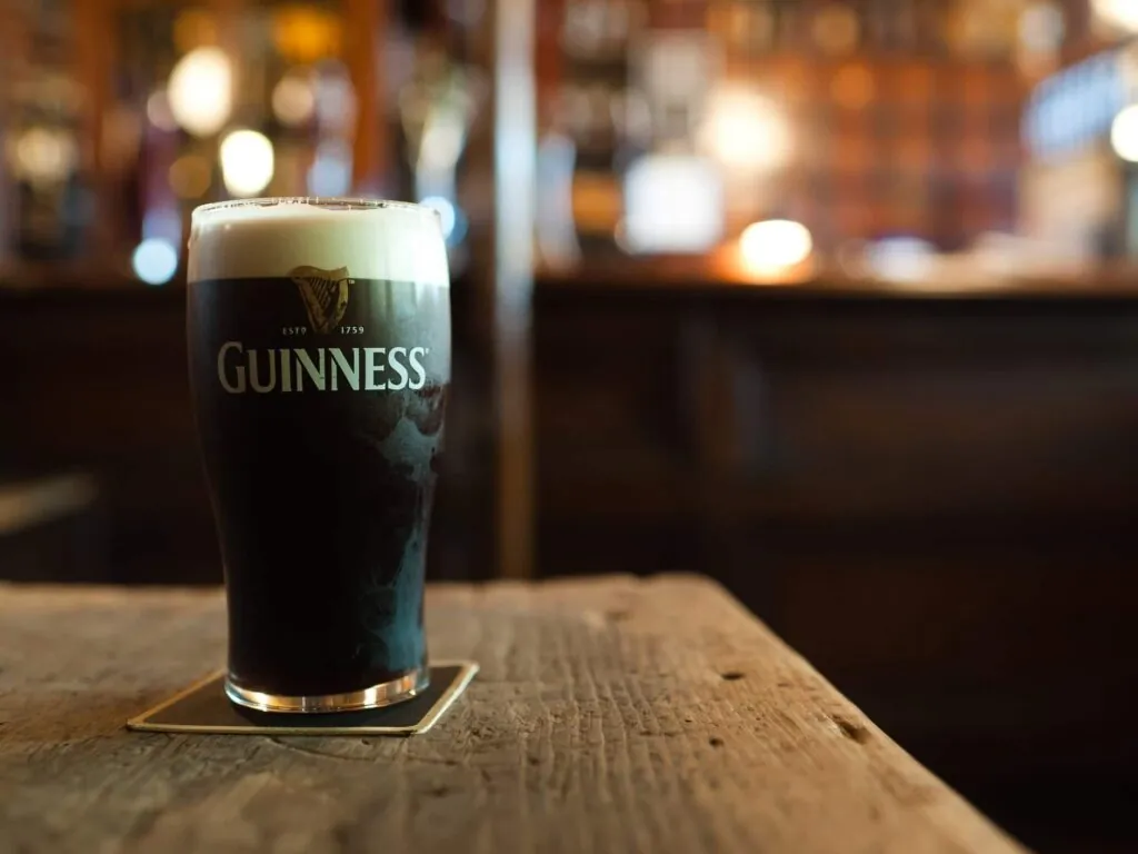 Une pinte de Guinness en Irlande
