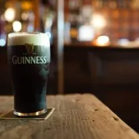 Une pinte de Guinness en Irlande