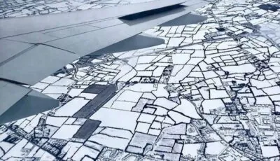 L'Irlande sous la neige vue du ciel