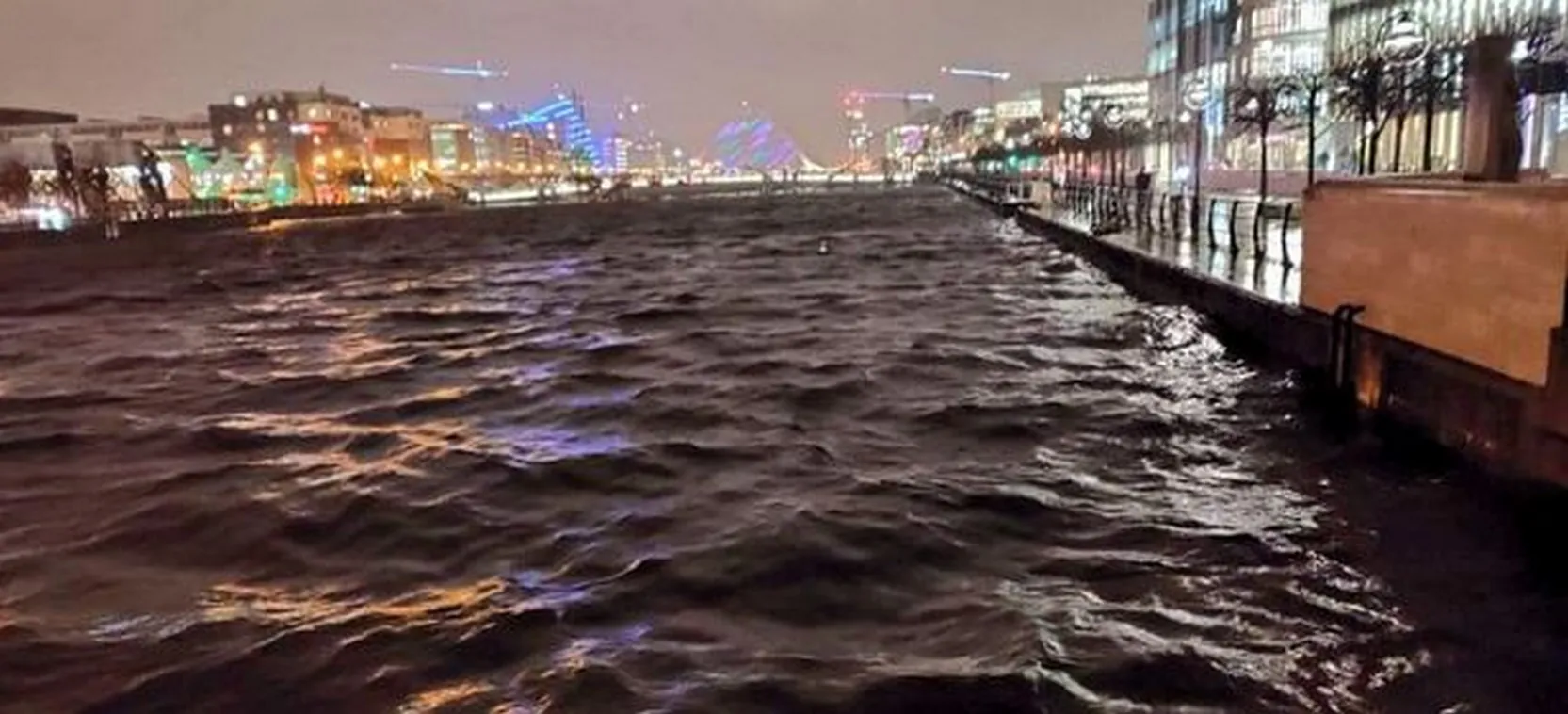 La Liffey sur le point de déborder - Dublinlive