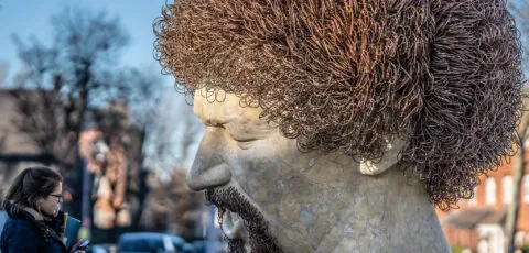 luke kelly statue guild street dublin 1