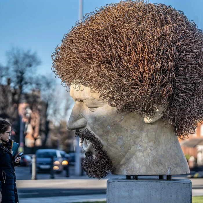La statue de Luke Kelly sur Guild Street à Dublin - William Murphy - cc