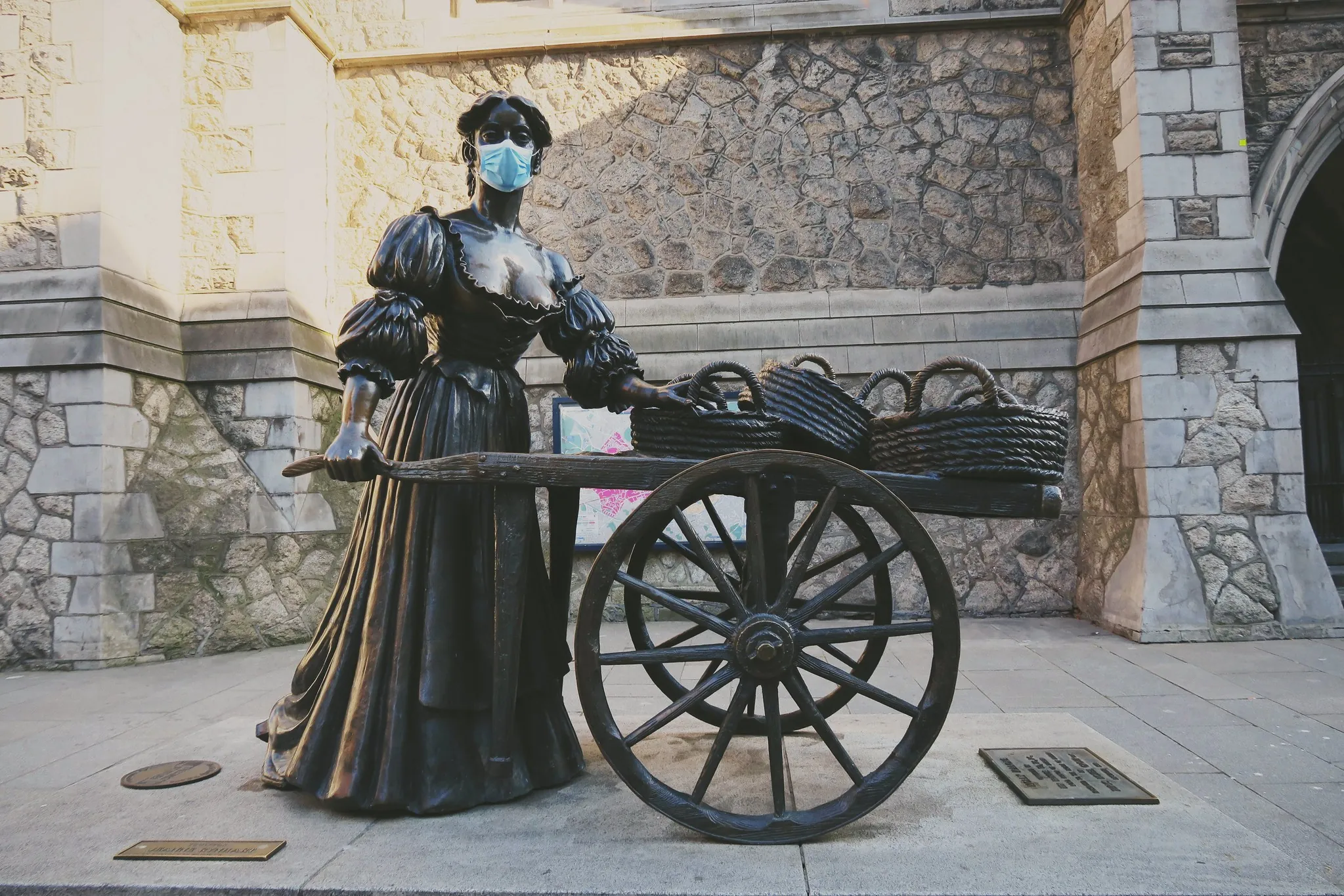 Molly Malone à Dublin est elle aussi masquée - Cityswift - cc