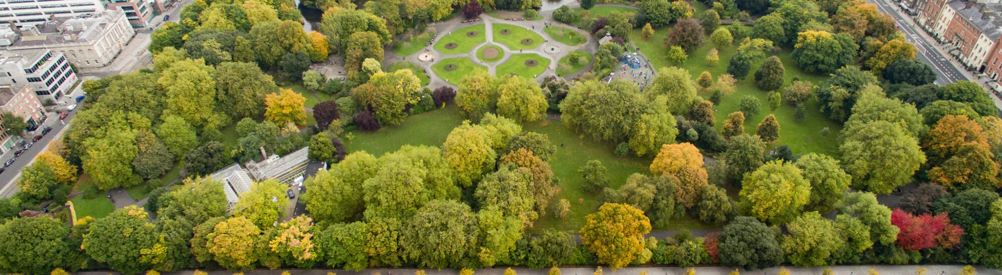St Stephen's Green à Dublin - dronepicr - cc