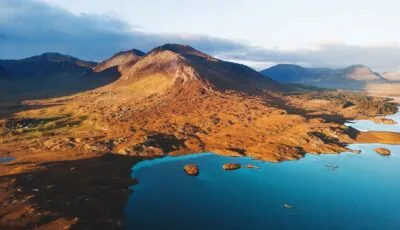 Les lacs du Connemara de Michel Sardou 2 Le Connemara - © photographmd