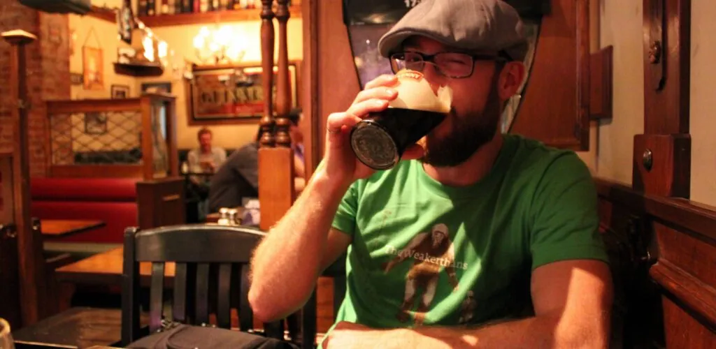 5 raisons de découvrir l'Irlande en automne ! 2 Prenez le temps de vous poser dans un Irish Pub – RyAwesome – cc