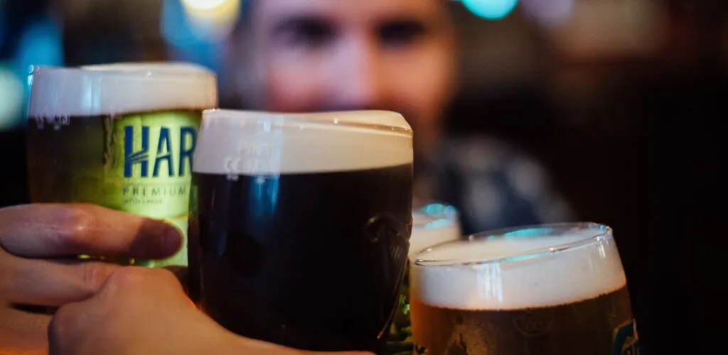 Etude : un irlandais moyen consommerait 436 pintes par an !
