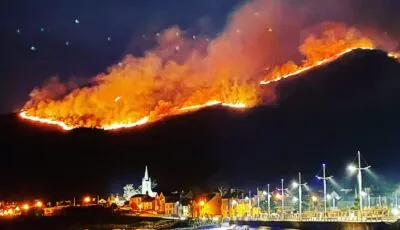 L'incendie dans les Mourne Mountains - Danny Lowry (Twitter)