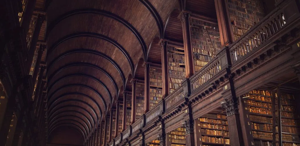 Dublin – Visitez la Vieille Bibliothèque de Trinity College de toute urgence : en octobre il sera trop tard !