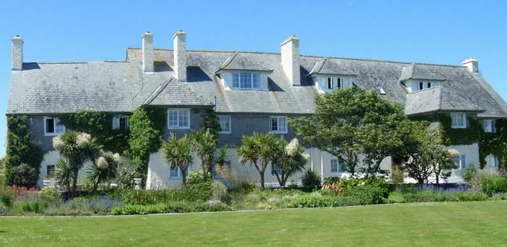 Découvrez les plus célèbres irish pubs hantés d'Irlande 2 Le Renvyle House Hotel