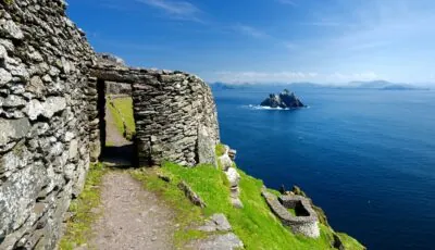 St Fionan’s Monastery 3 St Fionan’s Monastery, Skellig Michael - © MNStudio