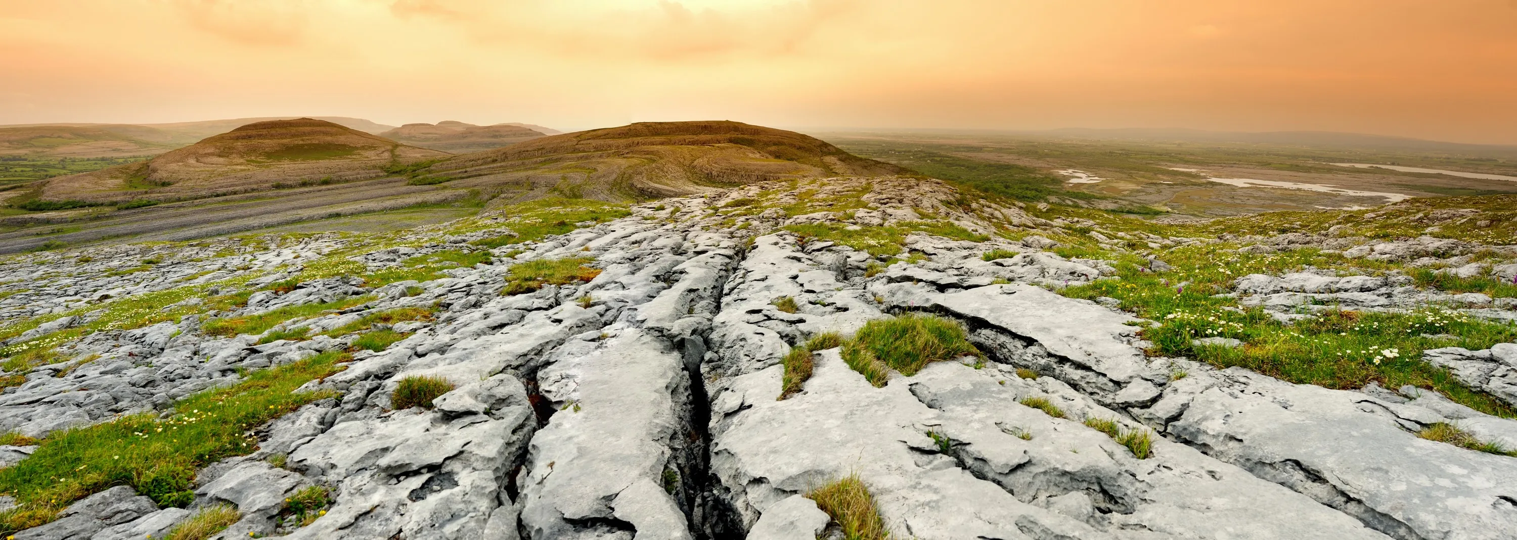 Vue sur le Burren irlandais - © MNStudio
