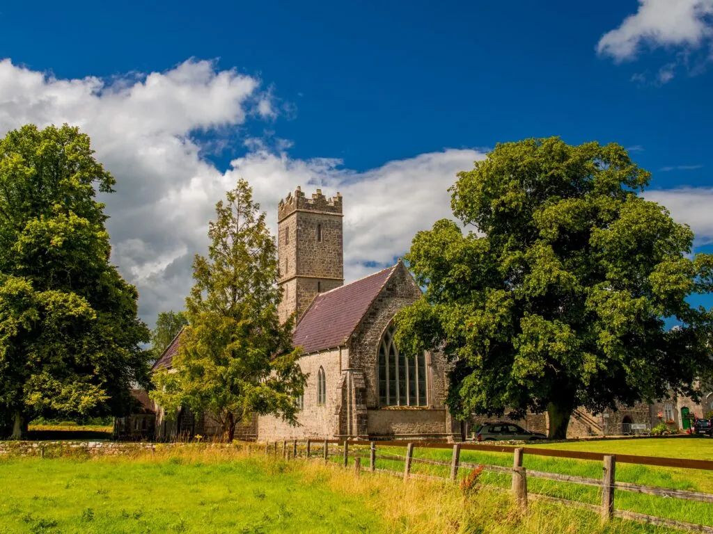 La St Nicholas church de Adare - © Lyd Photography