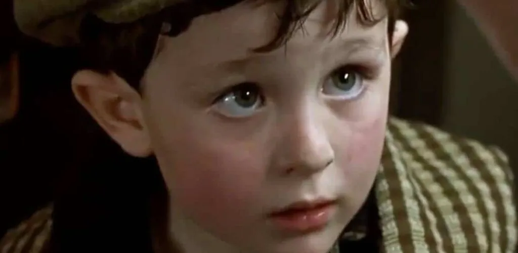 Le petit garçon du film Titanic révèle combien il gagne encore 20 ans après