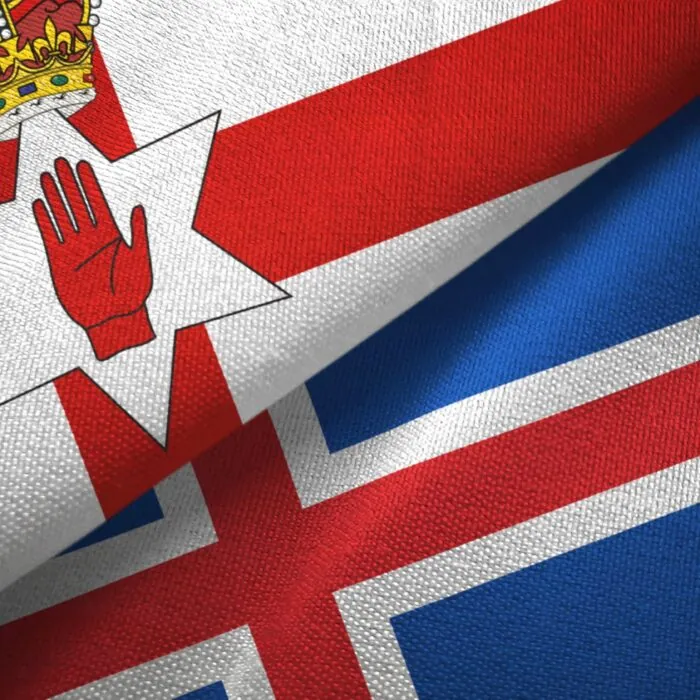 Drapeau de l'Ulster et drapeau de l'Angleterre - © Oleksii