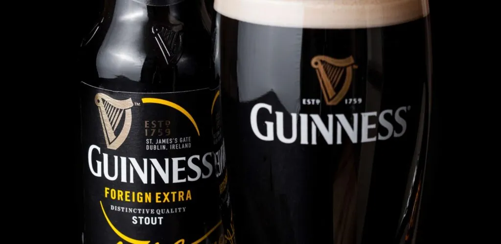 La Guinness Foreign Extra Stout - © DenisMArt