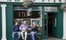 Une session de musique traditionnelle irlandais dans un irish pub, où Dirty Old Town est interprété - © Stephen Power - Tourism Ireland