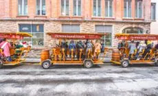 Des beer bike à Belfast - https://weetoasttours.com/