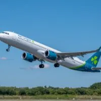 Venir en avion