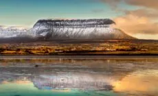 La montagne Ben Bulben enneigée - © Bruno Biancardi