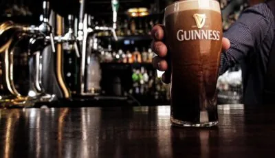 La Guinness, une bière calorique ? 1 Une pinte Guinness - © Mountain Ash Studio