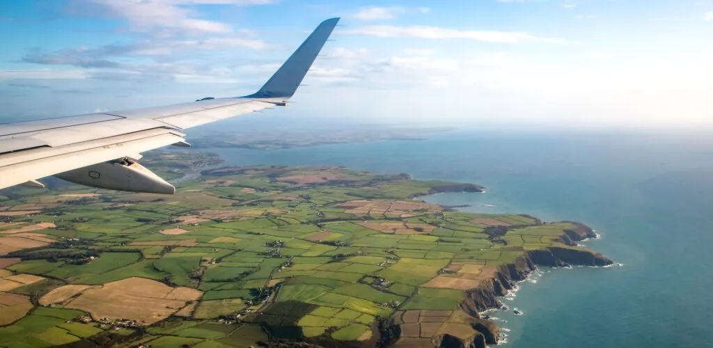 Irlande – Pourquoi les avions sont-ils de plus en plus chers pour voyager ?
