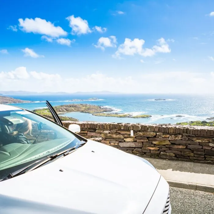 Une voiture en Irlande - © egon999