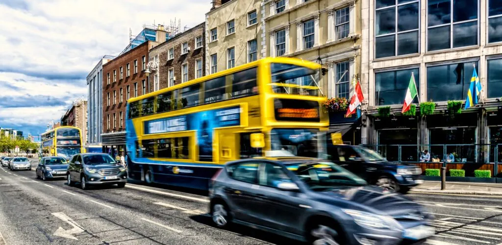 Dublin décongestionne la circulation du centre-ville, en interdisant les voitures à College Green