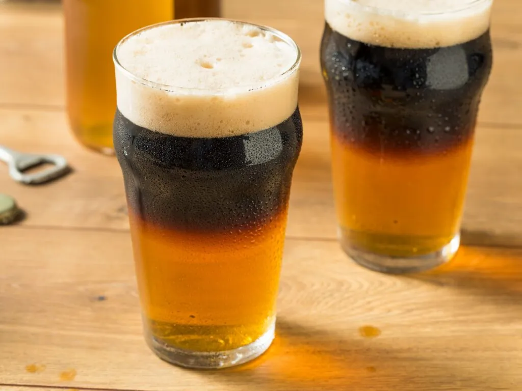 Un Black and Tans Cocktail - © rent Hofacker