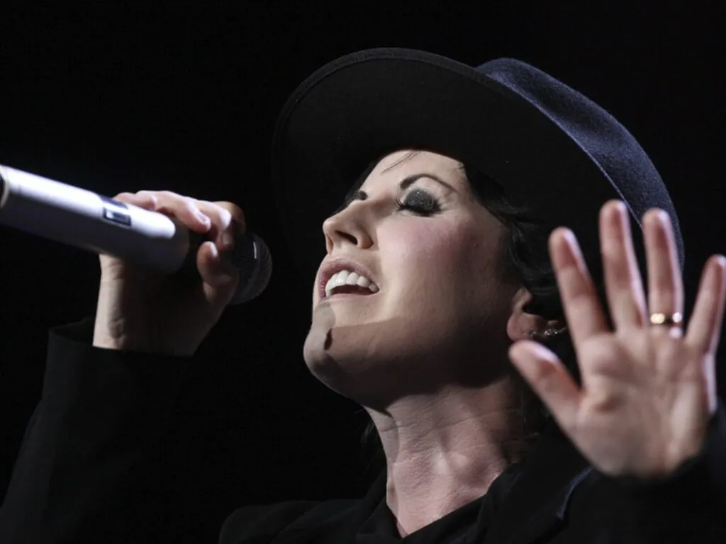 Dolores O'Riordan - Eva Rinaldi - cc