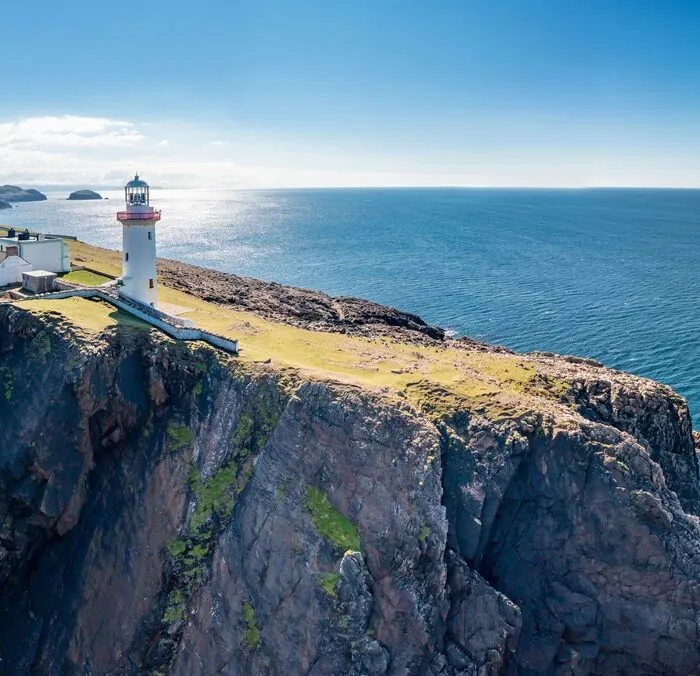 Le Arranmore Island Lighthouse - © Lukassek