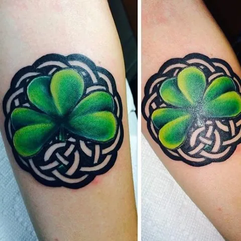Les tatouages irlandais : les idées les plus inspirantes 1 Un tatouage en trèfle et en entrelacs
