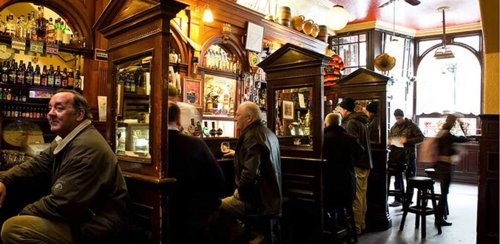 Dublin : l'irish pub "The Palace Bar" célèbre ses 200 ans d'existence ! 1 The Palace Bar