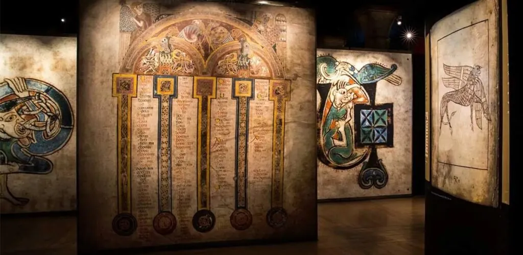 Dublin  : Trinity College va aménager le « Book of Kells Experience » : une attraction dédiée au Livre de Kells