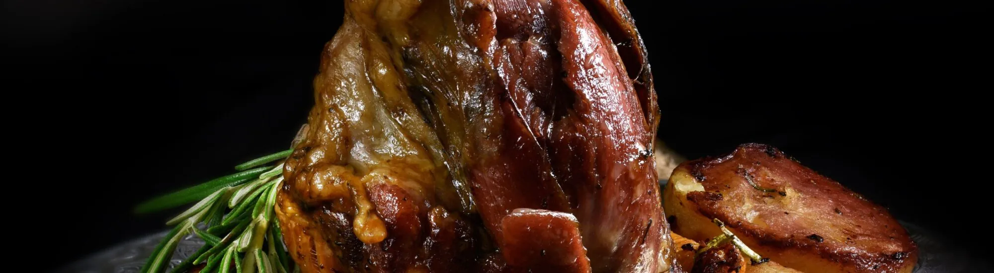 Le Jarret d’agneau braisé à la Guinness