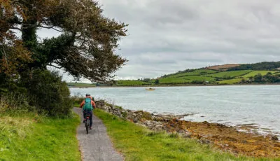 Faire du vélo sous la pluie irlandaise n'est pas forcément désagréable ! - Tourism Ireland - Sabrina Bechtold