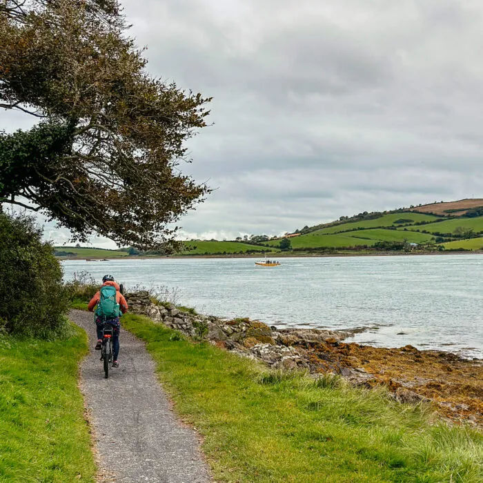 Faire du vélo sous la pluie irlandaise n'est pas forcément désagréable ! - Tourism Ireland - Sabrina Bechtold