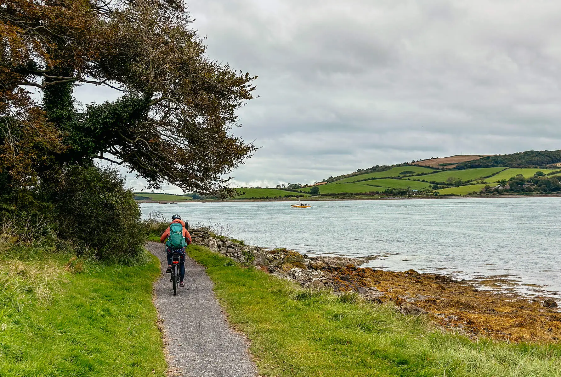 Faire du vélo sous la pluie irlandaise n'est pas forcément désagréable ! - Tourism Ireland - Sabrina Bechtold