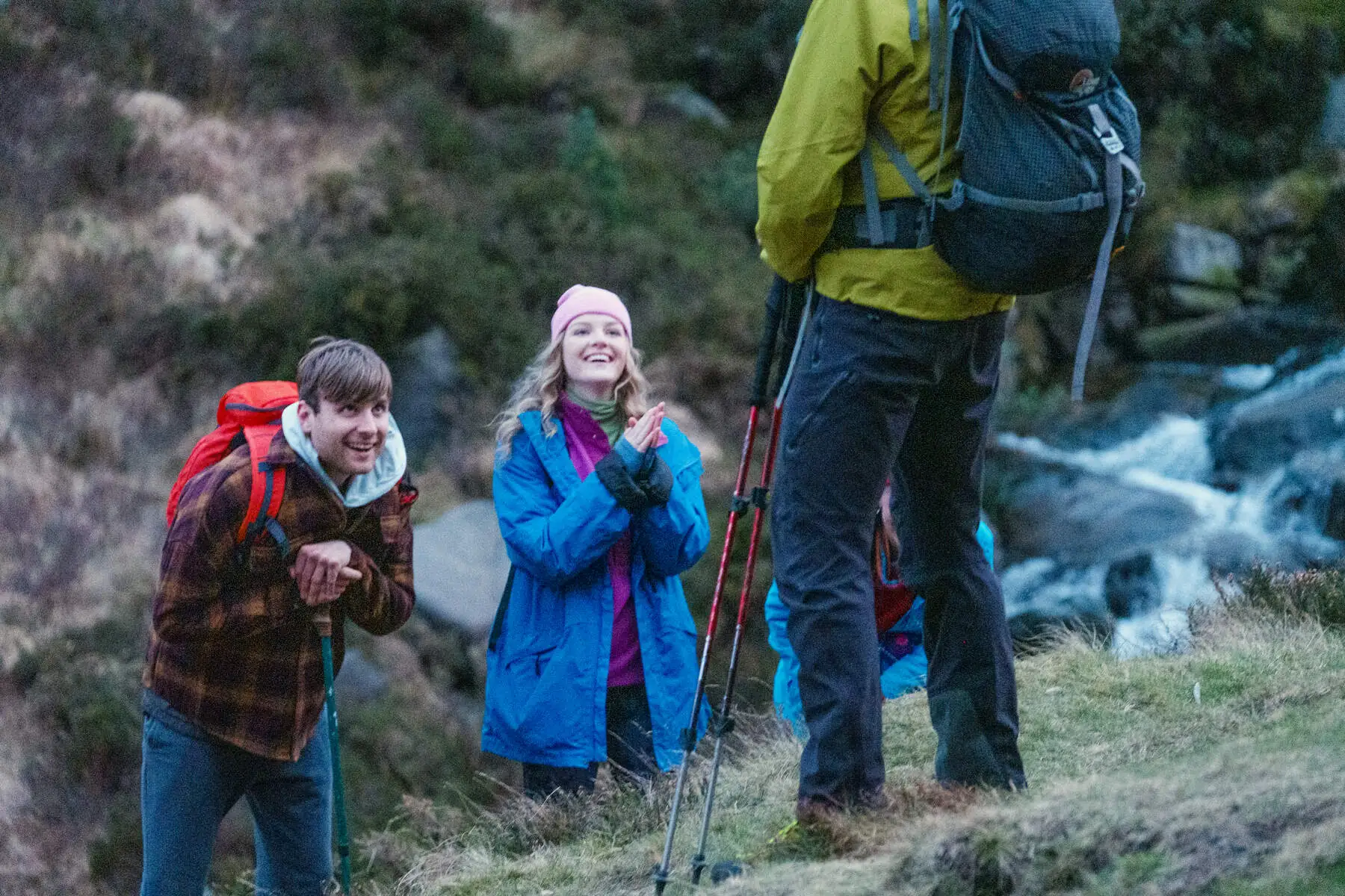 Des étudiants en randonnée en Irlande du Nord - @FinnRichards - Courtesy of Tourism Northern Ireland