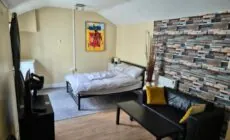 17A DB Airbnb