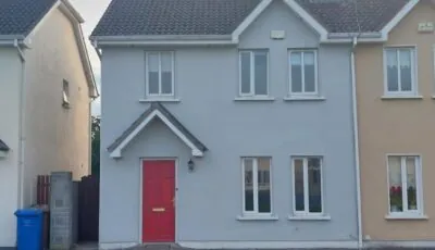 3 bed semi-detached house in a quite estate