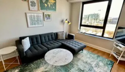 City Centre Dockside Apartment - 2 Bed