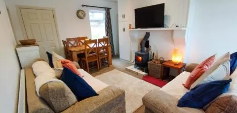 Cosy Cottage by the Sea